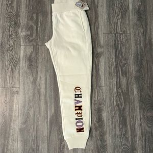 New cream reverse weave champion sweatpants M